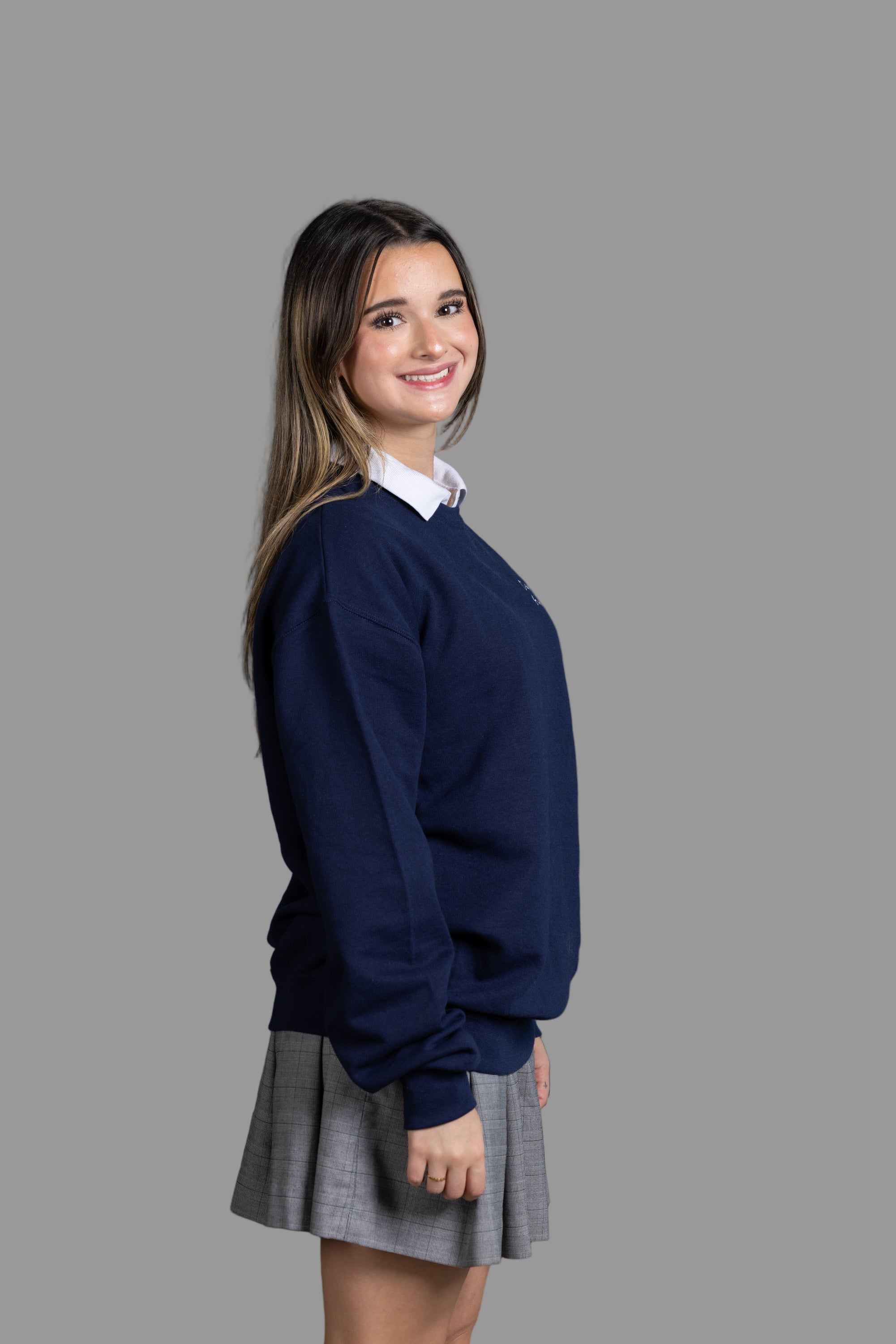 Omnia in Bonum- Crewneck Sweatshirt/Small Logo